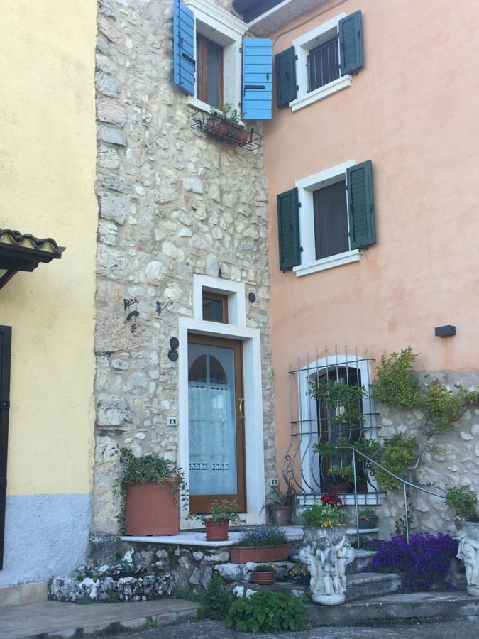 Il Girasole Apartment Caprino Veronese Exterior photo
